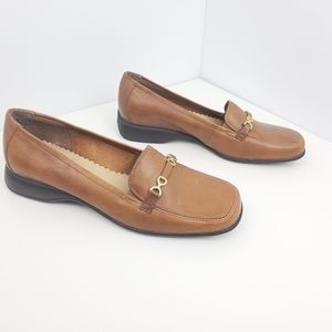 Nygard flats loafers brown size 7M women